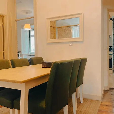 Baixa Pombalina - 4 Bedroom Daire *