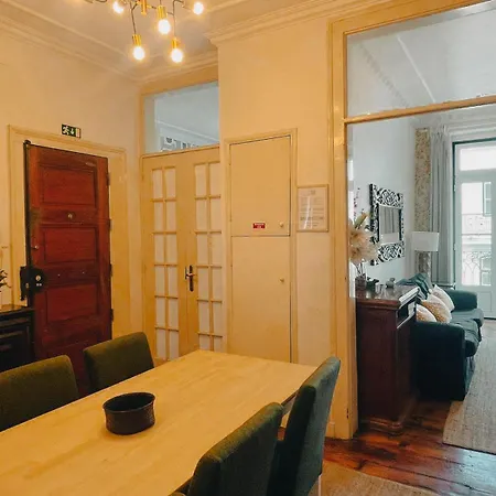 Baixa Pombalina - 4 Bedroom Lägenhet